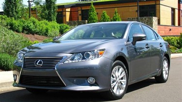 2013 Lexus ES 350.