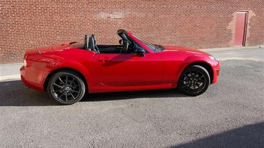 2012 Mazda MX-5 SV convertible.