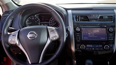 2013 Nissan Altima SL.