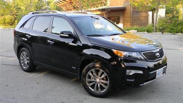 2013 Kia Sorento SX.