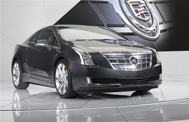 Cadillac reveals ELR plug-in hybrid | Driving