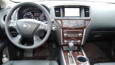 2013 Nissan Pathfinder interior.