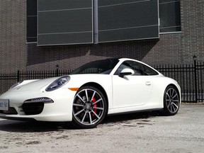 2013 Porsche 911 Carrera 4S