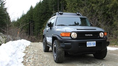 2013 Toyota FJ Cruiser Trail Teams Edition.