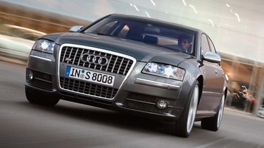 2007 Audi S8