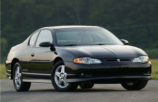 Road Test 2004 Chevrolet Monte Carlo Driving   85567181 