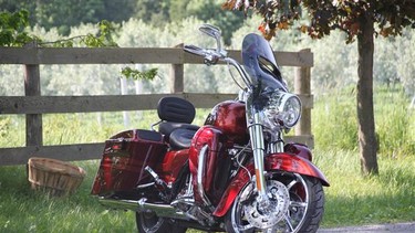 2013 Harley-Davidson CVO Road King