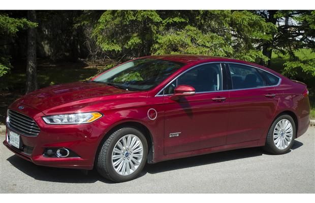 Road Test: 2013 Ford Fusion Energi | Driving