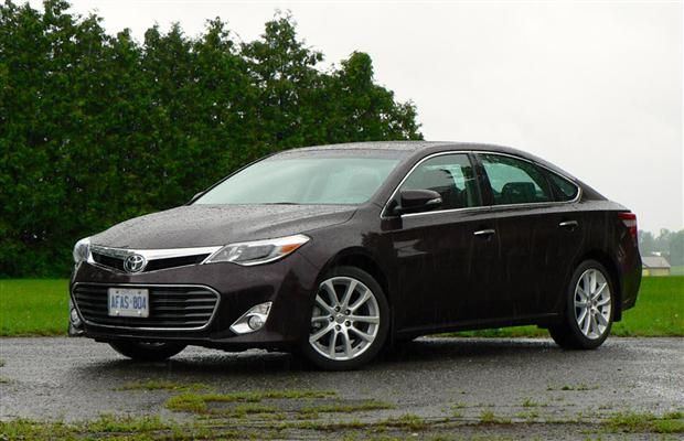 Road test: 2013 Toyota Avalon Limited Premium | Driving