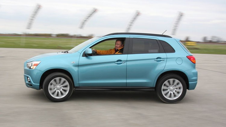 Road test: 2011 Mitsubishi RVR | Driving