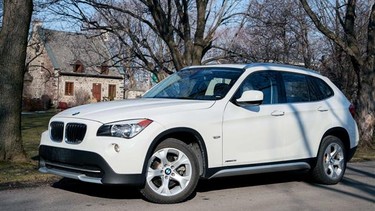 2012 BMW X1 front