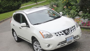 The base and mid-level models of the 2012 Nissan Rogue come with either front-wheel drive or all-wheel drive, while the SL model is only available in all-wheel drive  photos: bob mchugh — for the province

2012 Nissan Rogue - right front 3/4 view