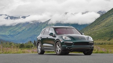 With the Porsche Cayenne Diesel already selling well in Europe, the manufacturer thinks North American buyers will also be interested in a luxury sport utility vehicle that gets better mileage.