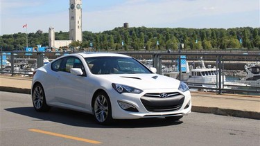 2013 Hyundai Genesis Coupe front