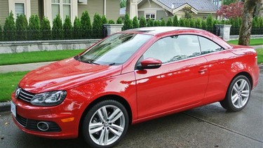 2013 Volkswagen Eos.