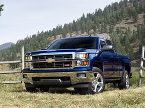 As well as having a redesigned interior, the strong, sturdy and versatile new Silverado can tow up to 5,216 kg (11,500 lbs.)
