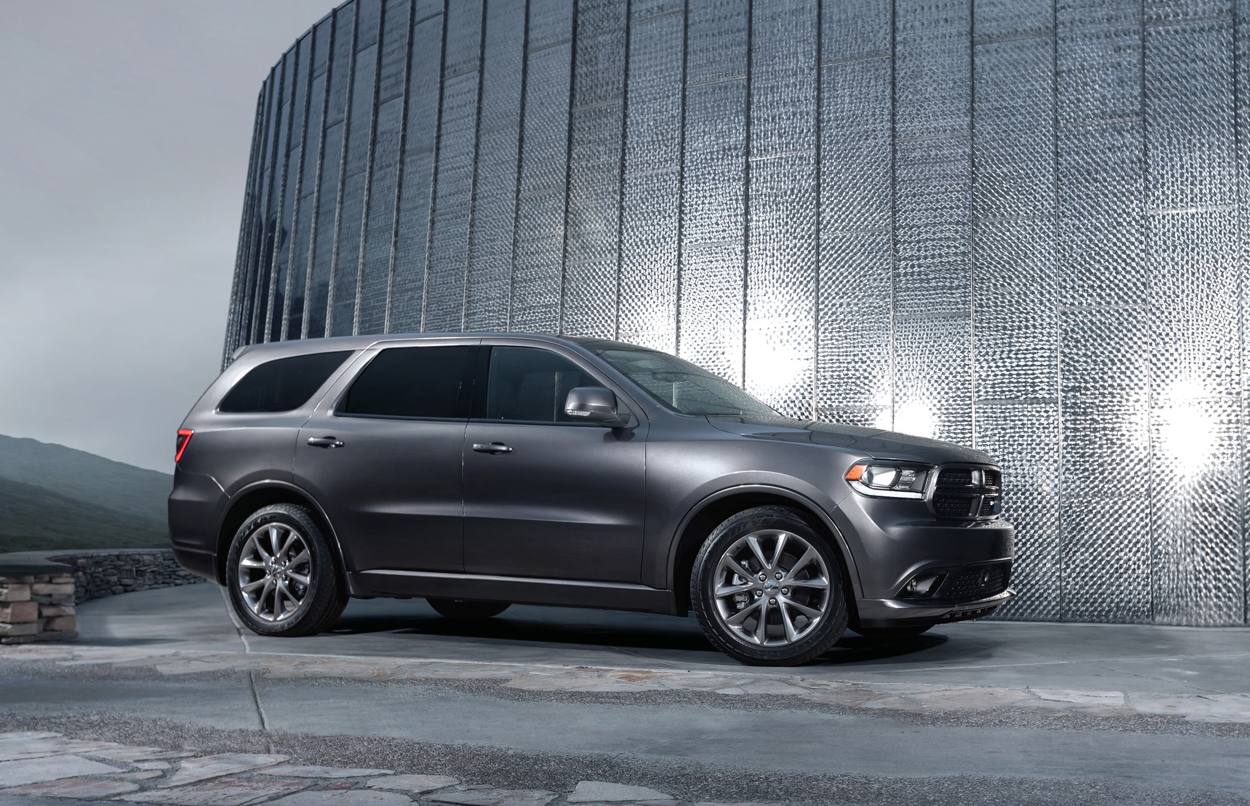 SUV: 2014 Dodge Durango | Driving