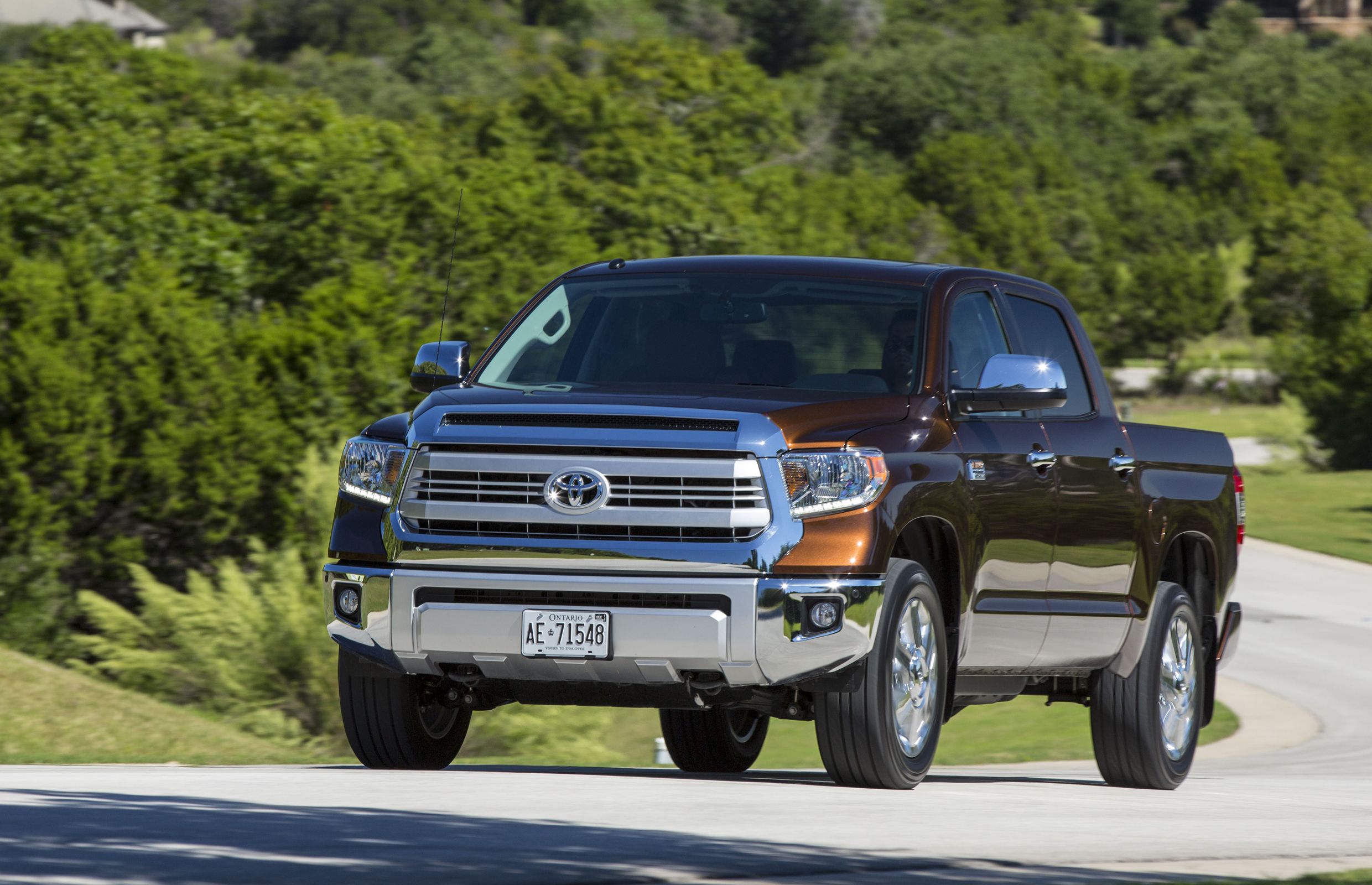 Pickup: 2014 Toyota Tundra | Driving