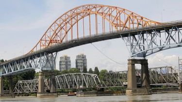 Everyone — and their dog — knows how to fix the aging Pattullo Bridge, writes our resident trucker, but he notes ‘there is no right or wrong answer, or solution.’