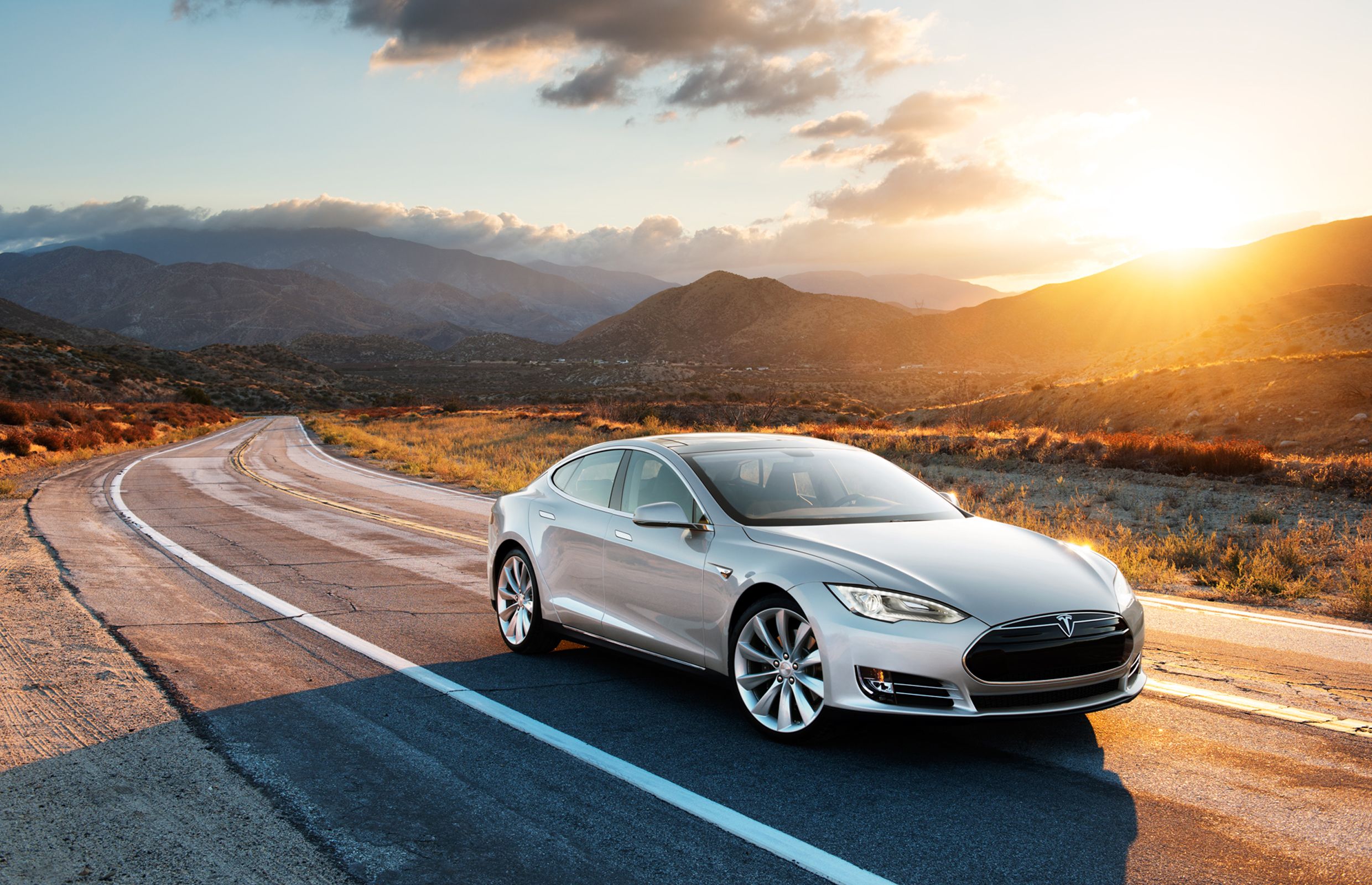 Tesla Model E could debut at Detroit auto show in 2015 Driving