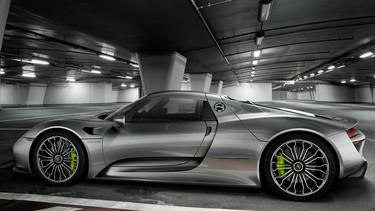 2015 Porsche 918 Spyder