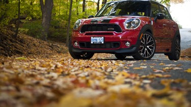 Could it be? A jumbo Mini? The John Cooper Works-tuned Countryman is proof such a thing exists.