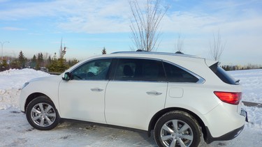 The 2014 Acura MDX.