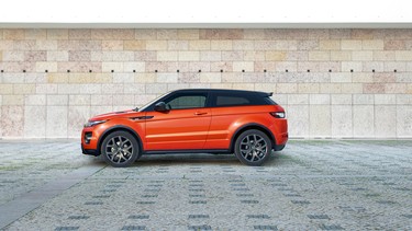 The Range Rover Autobiography and Autobiography Dynamic models will debut at the Geneva Motor Show.