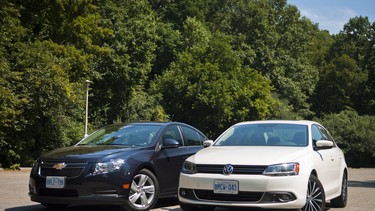 2014 Volkswagen Jetta TDI vs. 2014 Chevrolet Cruze 2.0TD.