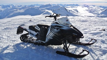 The 2014 Arctic Cat M 8000 Sno Pro (153) limited performs at its best in a suitable environment: deep snow and high altitude.