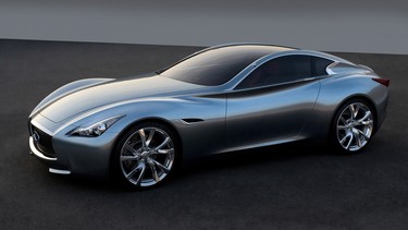 Infiniti could be planning a flagship sedan heavily influenced by the Essence concept.