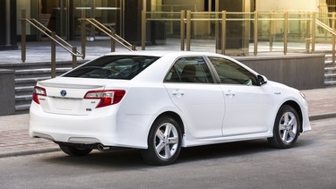 Toyota is recalling 20,000 vehicles equipped with a 3.5-litre V6 over a possible fuel leak and fire.
