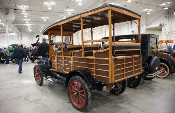 Video & gallery: Dream cars at the Spring Classic Car Auction | Driving