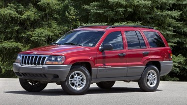 The 2002 Jeep Grand Cherokee. U.S. safety regulators are investigating whether a 2012 recall of 745,000 older-model Jeep Grand Cherokees and Libertys to fix air bags is working. The investigation affects Libertys from the 2002 and 2003 model years and Grand Cherokees from 2002 to 2004.