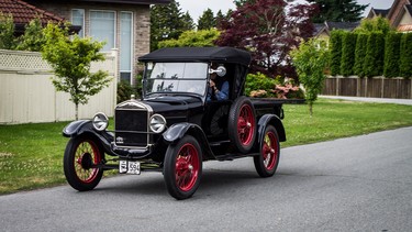 A Ford Model T can't be that difficult to drive, right?