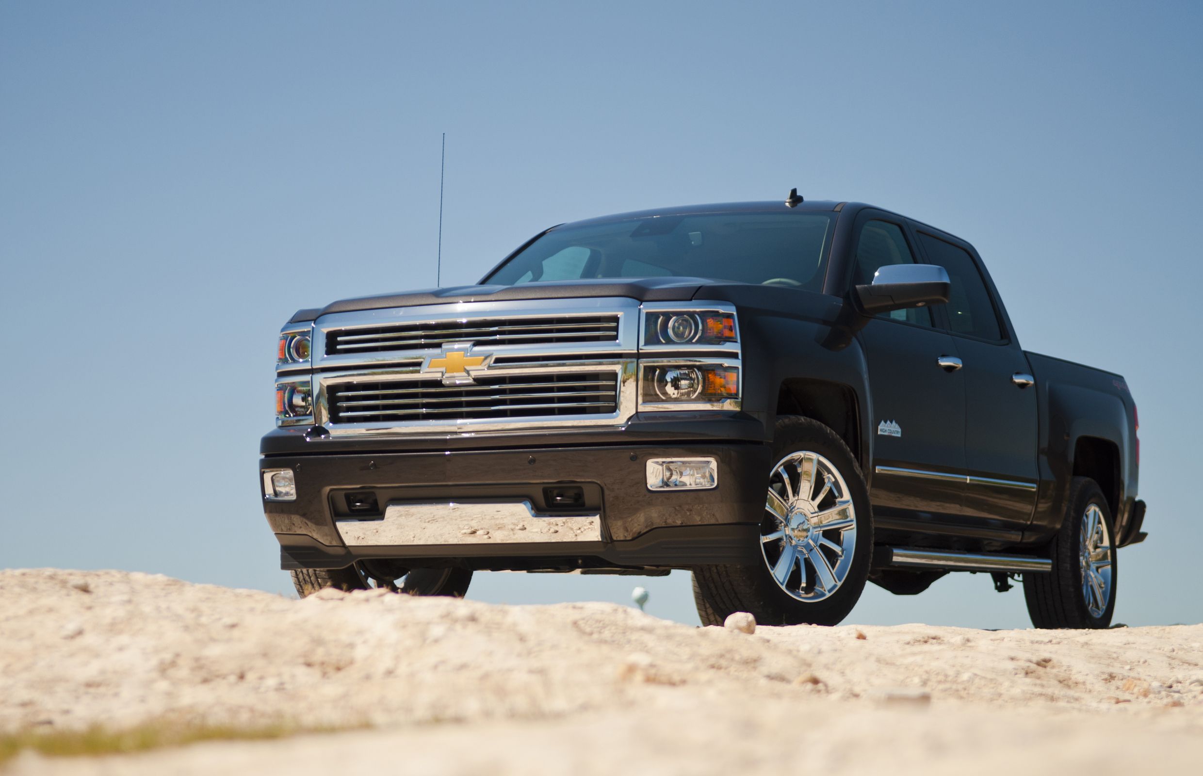 GM confirms 8 speed auto for Silverado and Sierra full size SUVs