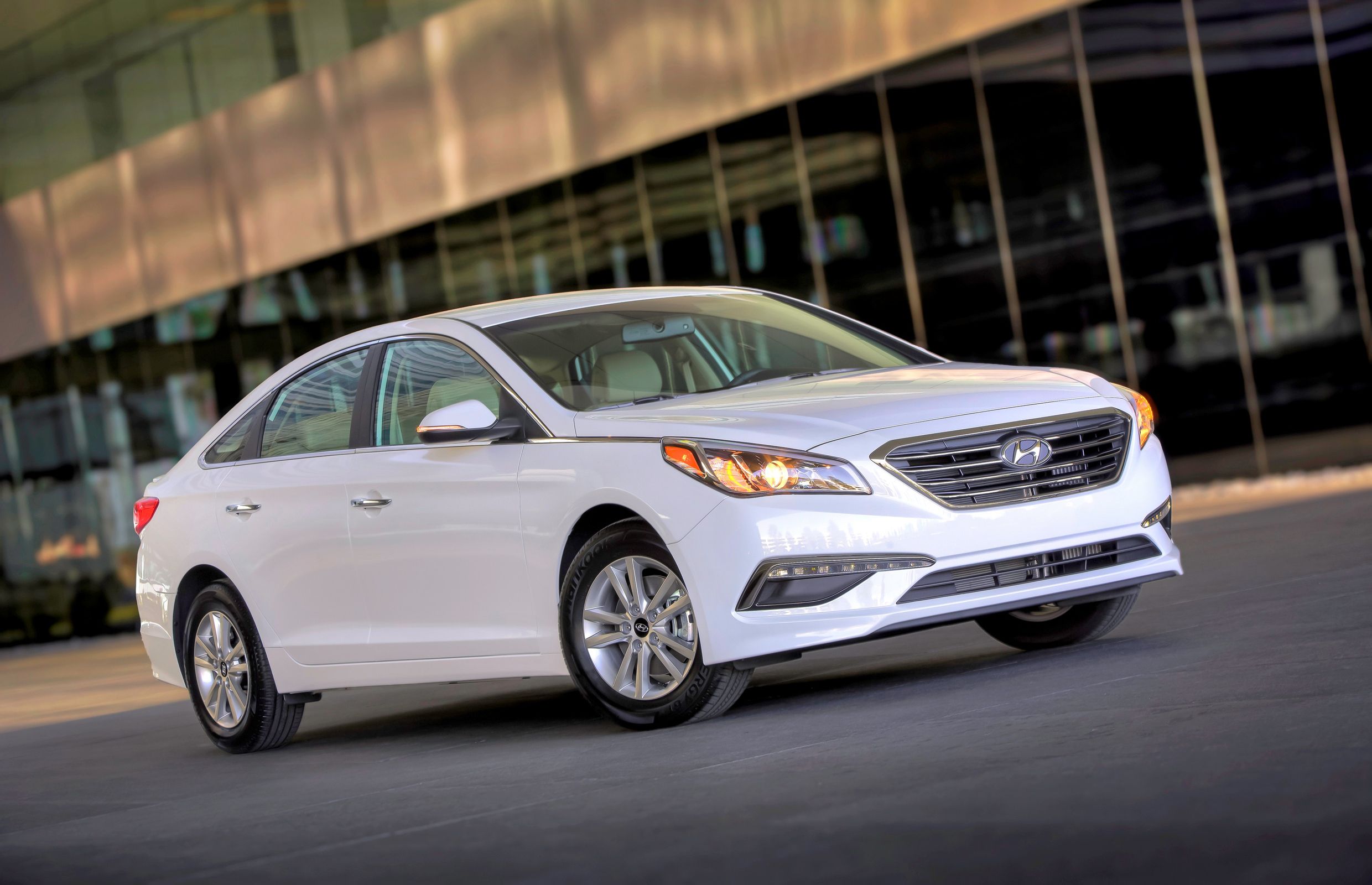 Hyundai adds fuel-sipping model to 2015 Sonata lineup | Driving