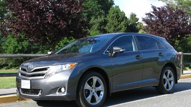 2014 Toyota Venza left front 3/4  view.