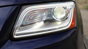 The Audi SQ5 benefits from Bi-Xenon adaptive headlamps as well as LED Daytime Running Lights.