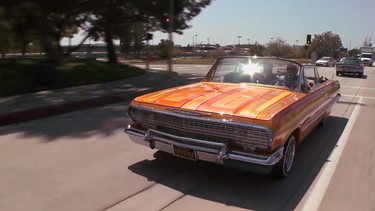 When driving this lowrider, Leno says "Don't mess with me!"