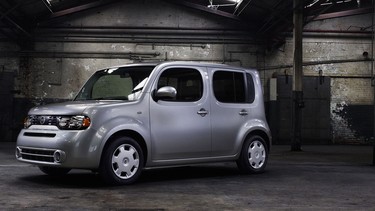 Nissan's expansion of the Takata airbag recall covers 260,000 vehicles from China, Europe and Japan, and includes the Cube.