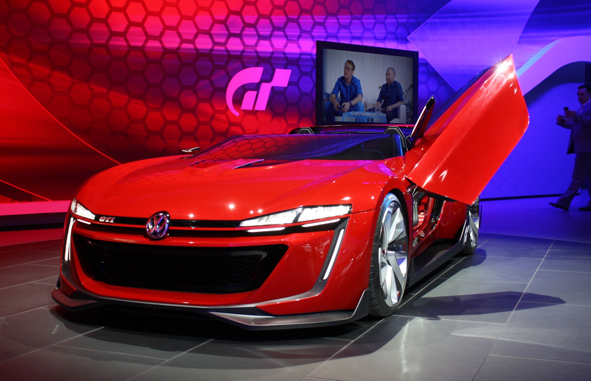 GTI ROADSTER MAKES STOP AT LOS ANGELES