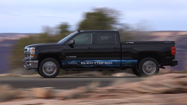 VIA Motors aims to sell 500,000 plug-in electric pickup trucks and vans by 2018.