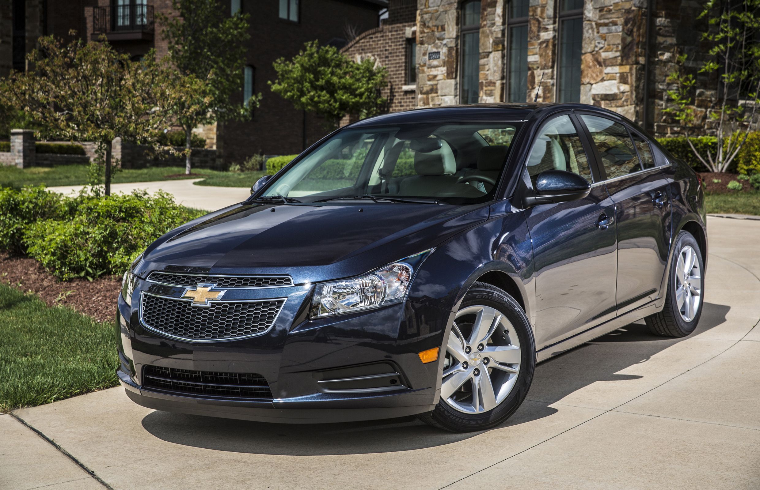 This is the Next-Generation Chevrolet Cruze, but why does it look like a  Hyundai?