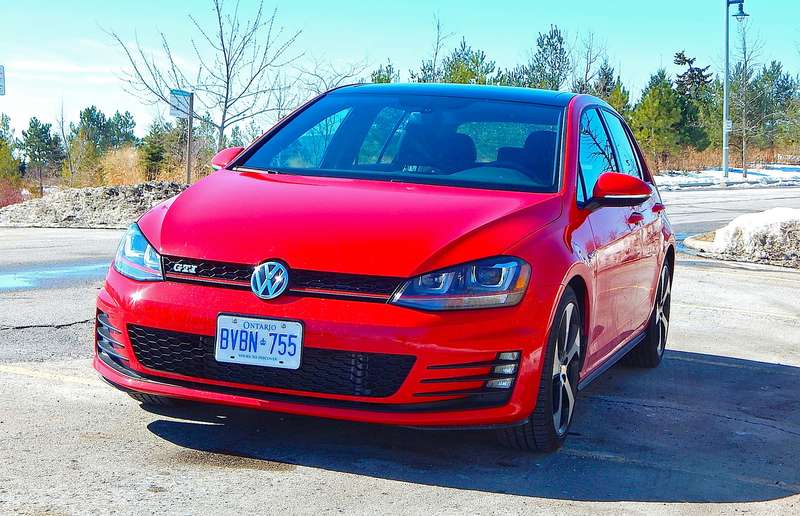 2015 Volkswagen Golf GTI 5-Door Autobahn