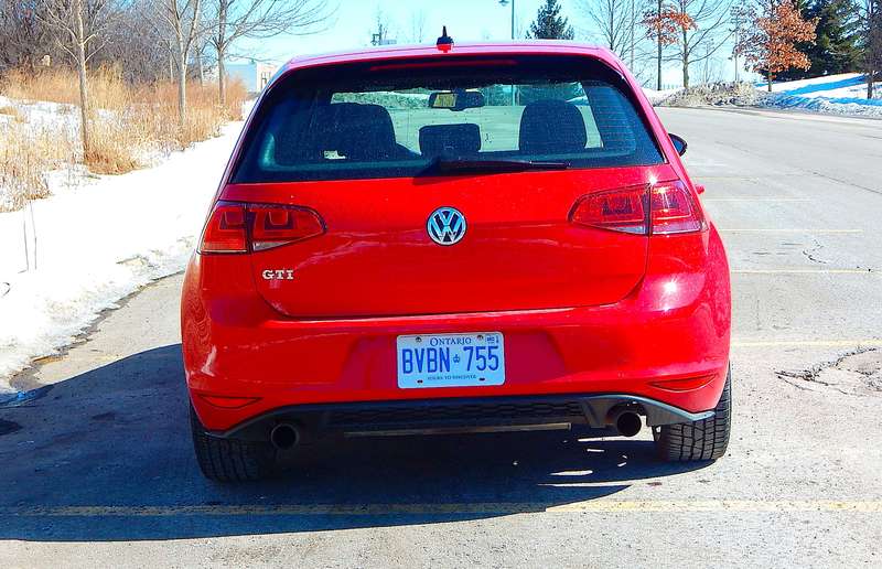 2015 Volkswagen Golf GTI 5-Door Autobahn