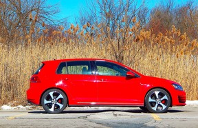 2015 Volkswagen Golf GTI 5-Door Autobahn