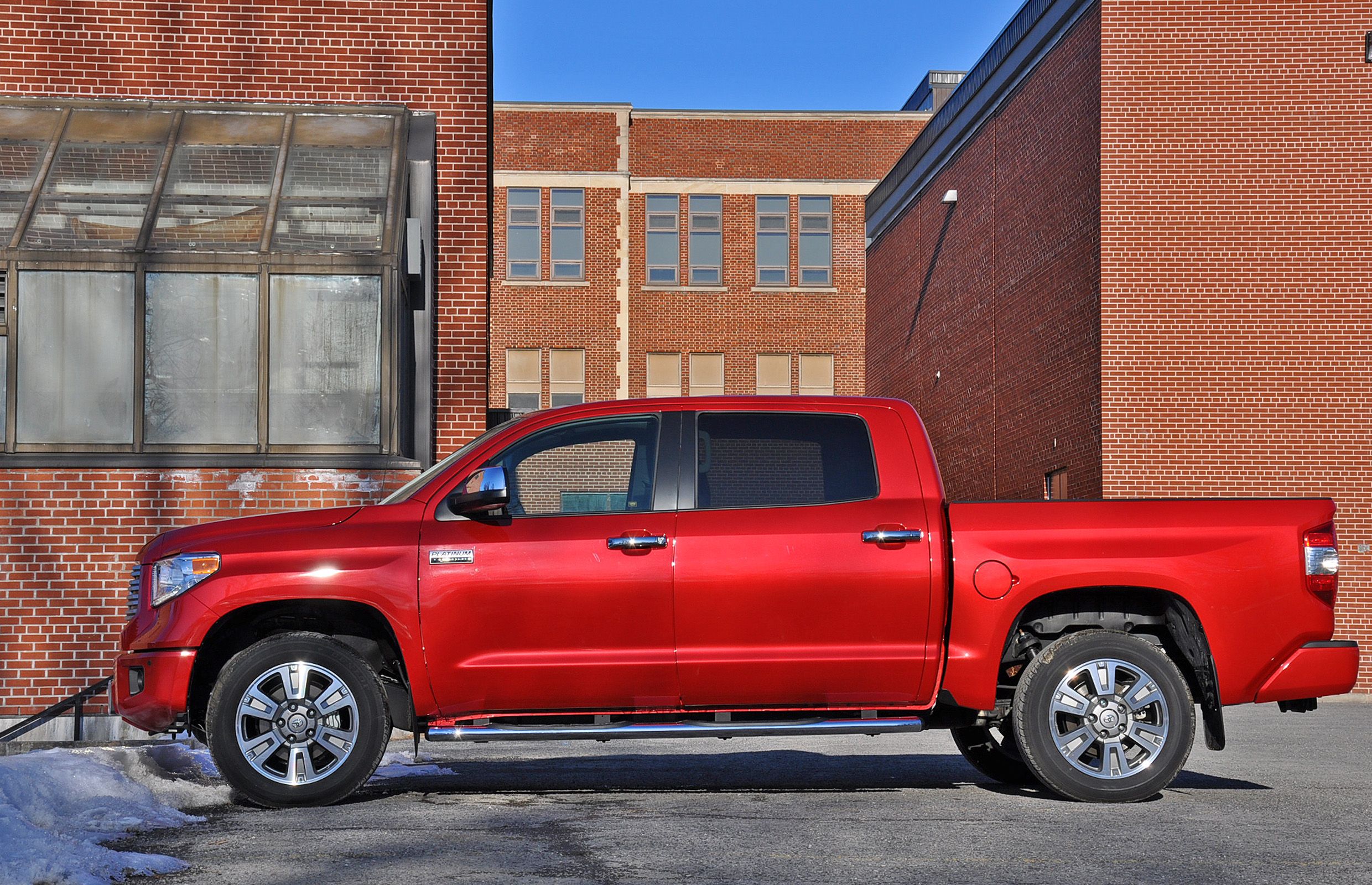 Pickup Review: 2015 Toyota Tundra Platinum | Driving