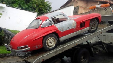 Alvin Acevedo's Mercedes-Benz 300SL, formerly owned by late Venezuelan President Marcos Perez Jimenez.