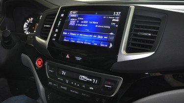 The 2016 Honda Pilot has no volume knob! COME ON!